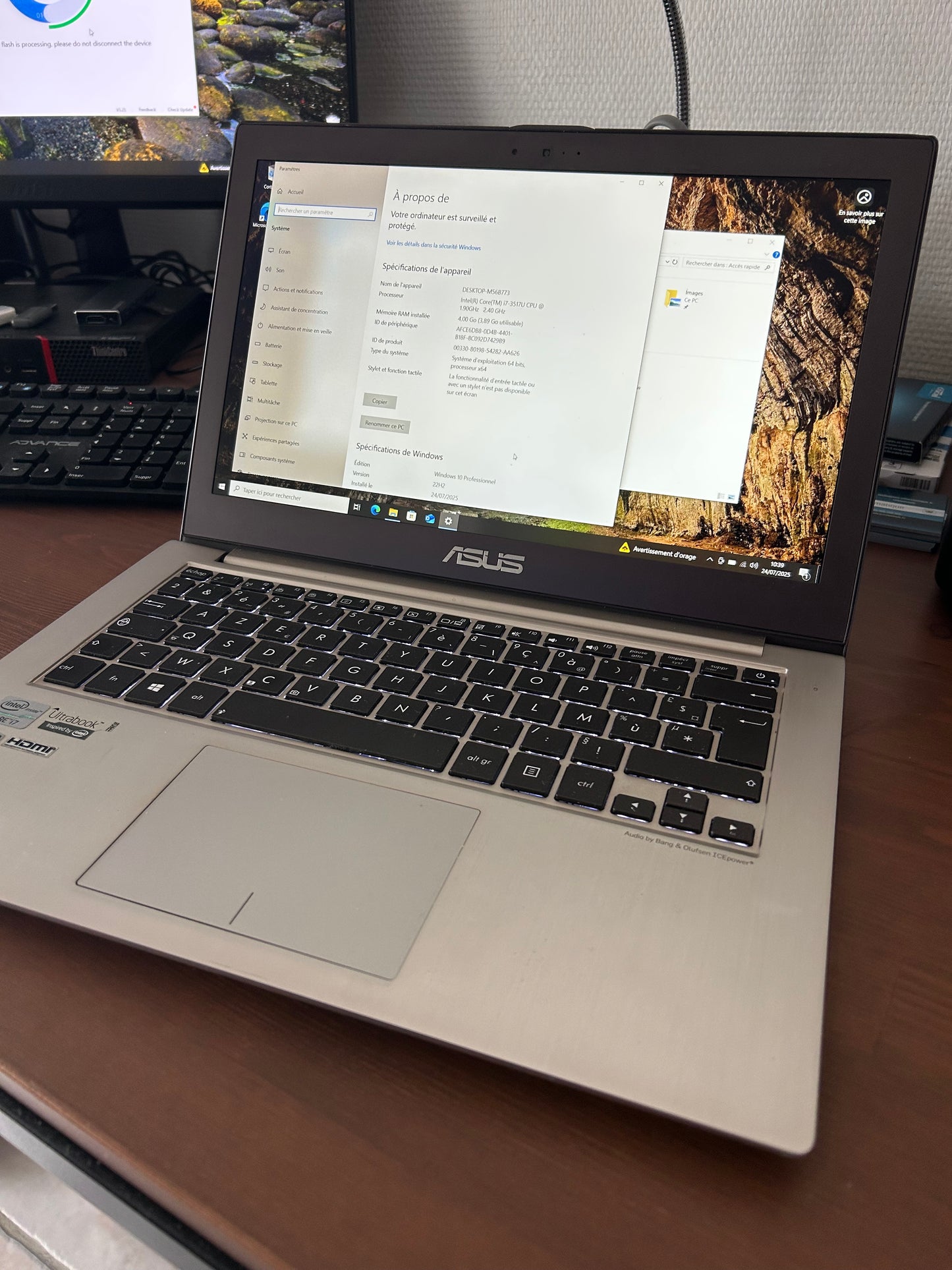 ASUS UX32V - Core i7 3517U / 4Go RAM / 512Go SSD / Nvidia GT 620M / Windows 10 – Bon état