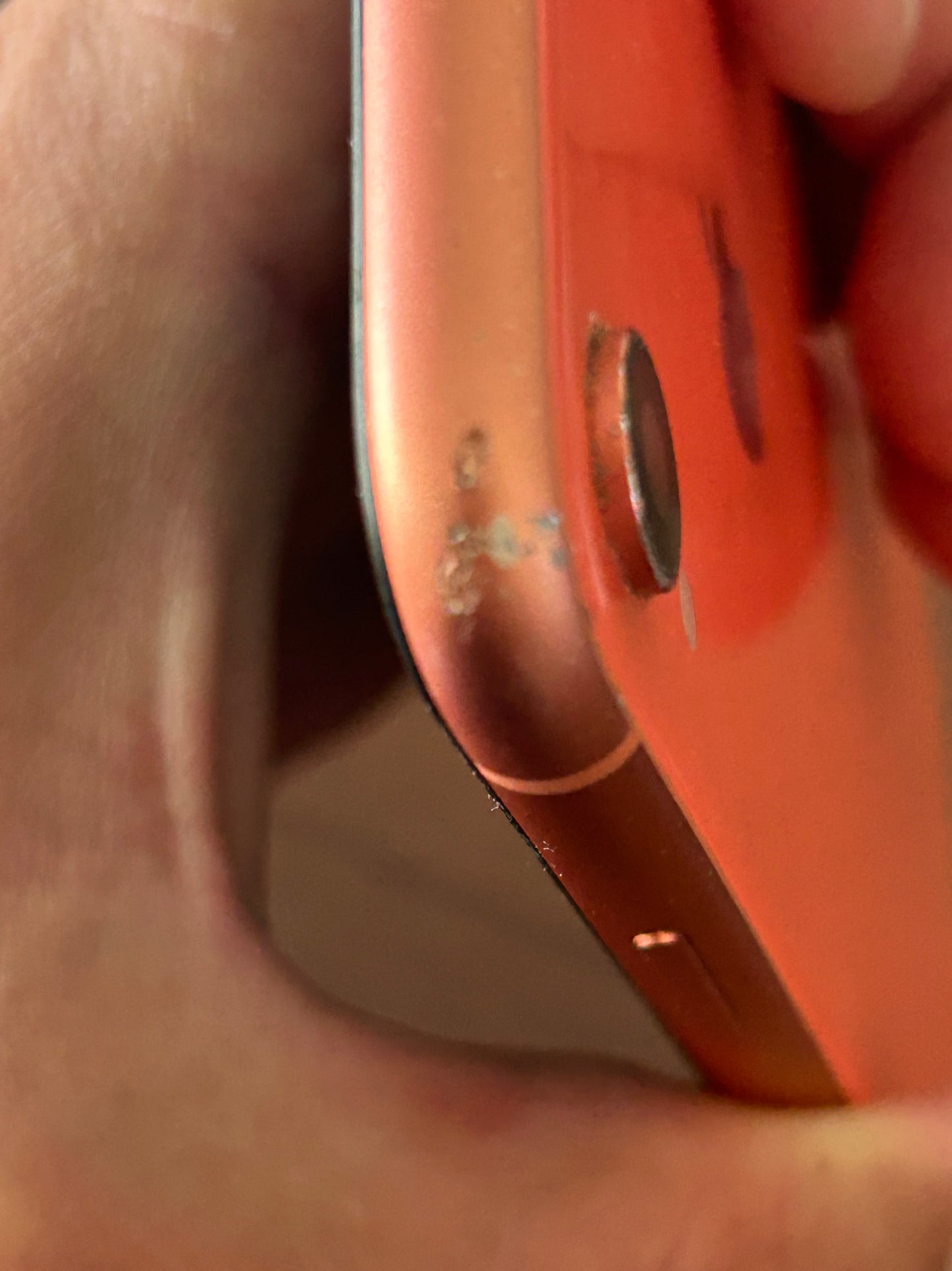 iPhone XR Corail 128 Go – Bon état, 100 % fonctionnel