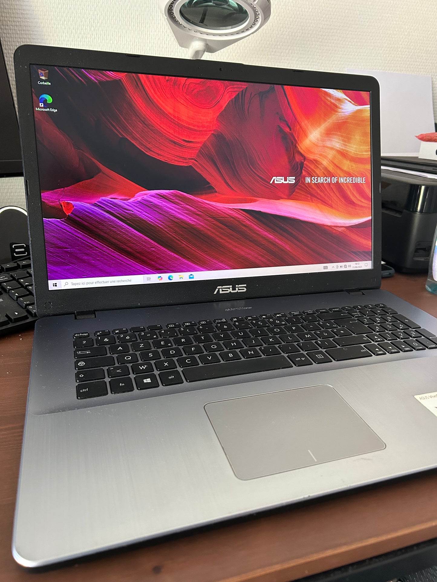 đ» PC Portable ASUS R702UV-BX071T â Puissance et grand Ă©cran 17 pouces
