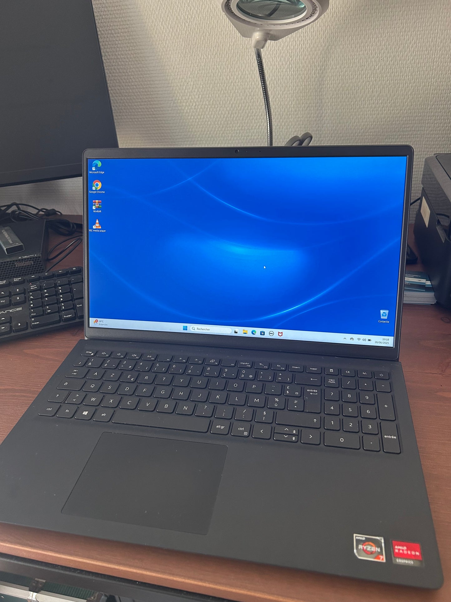 Dell Inspiron 15 3515 – Ryzen 7 3700U, 8 Go RAM, 512 Go SSD, Radeon Vega 10, Windows 11, Écran 15.6"