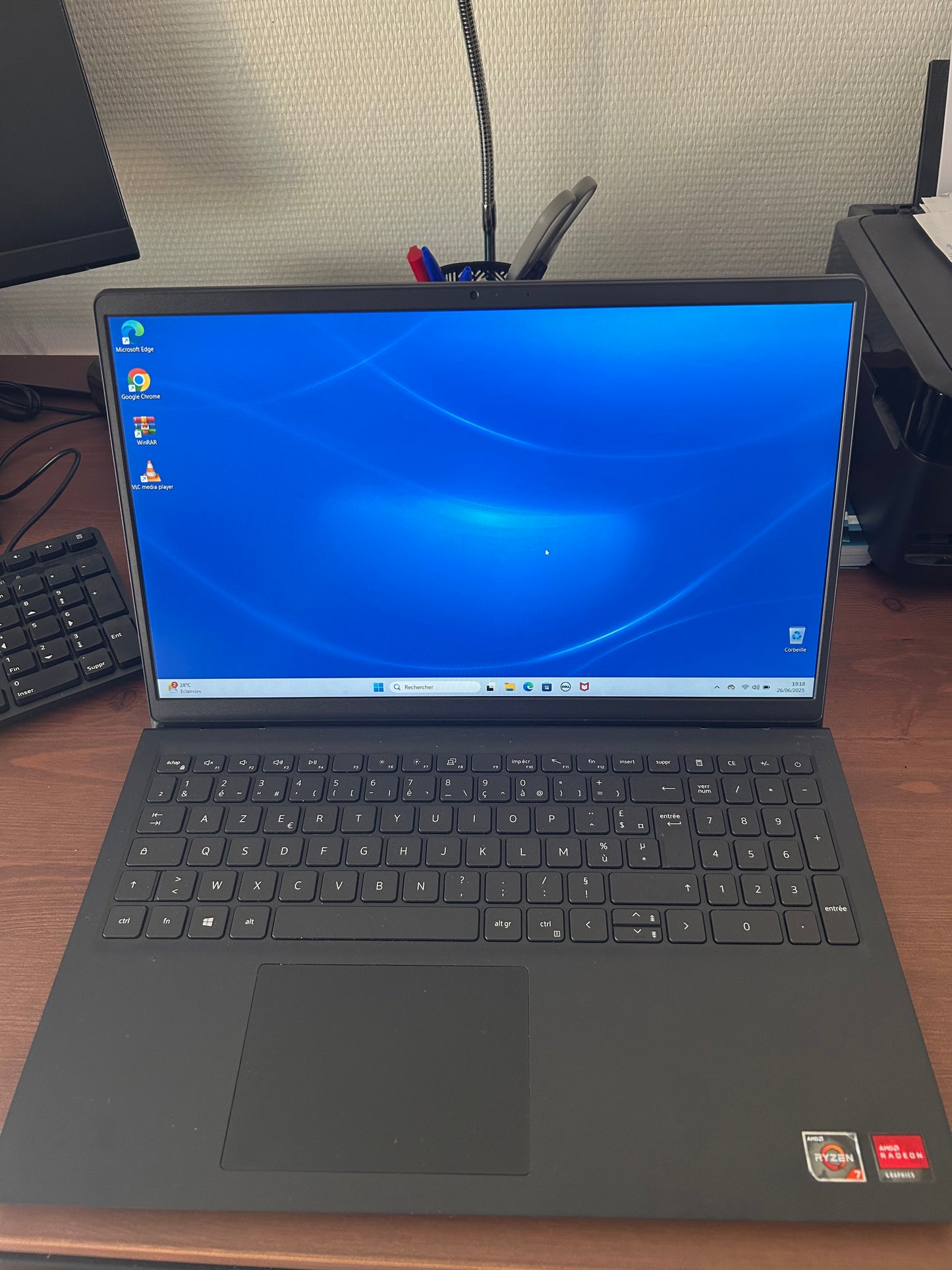 Dell Inspiron 15 3515 – Ryzen 7 3700U, 8 Go RAM, 512 Go SSD, Radeon Vega 10, Windows 11, Écran 15.6"