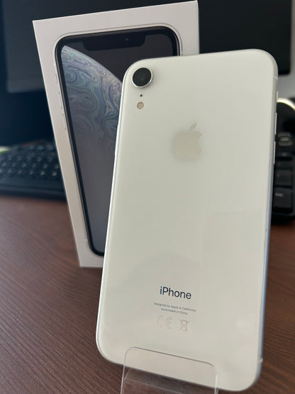 iPhone XR Blanc 128 Go – Très Propre, Batterie Neuve 100%, Avec Boîte d’Origine (Sans Chargeur)