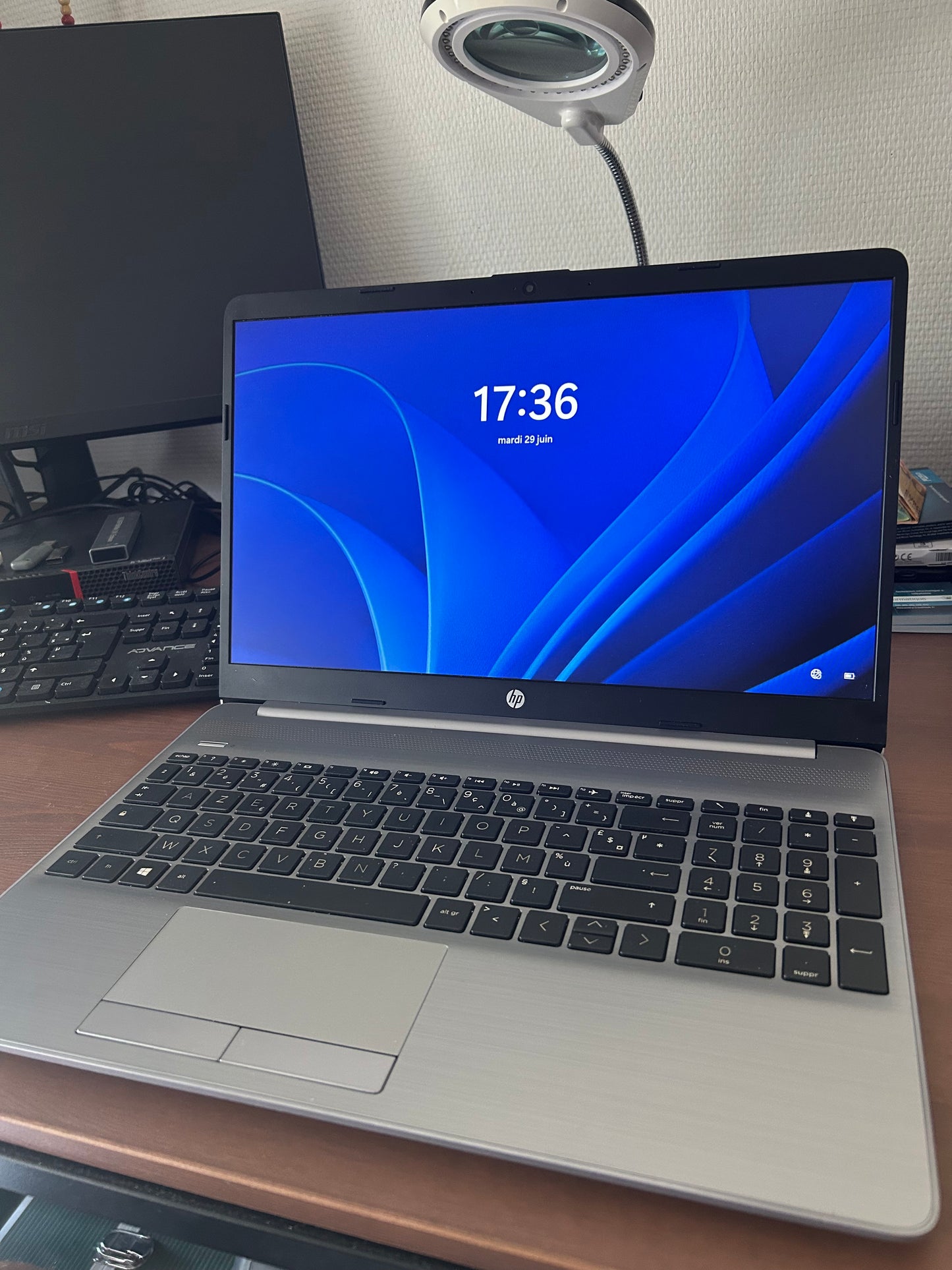 🖥️ HP 255 G8 - Ryzen 3 3250U / 8Go RAM / 256Go SSD / 15.6" / Windows 11 - PC Portable Rapide et Propre