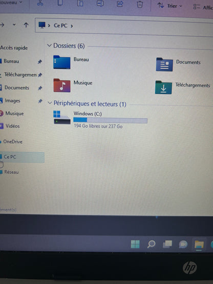 🖥️ HP 255 G8 - Ryzen 3 3250U / 8Go RAM / 256Go SSD / 15.6" / Windows 11 - PC Portable Rapide et Propre