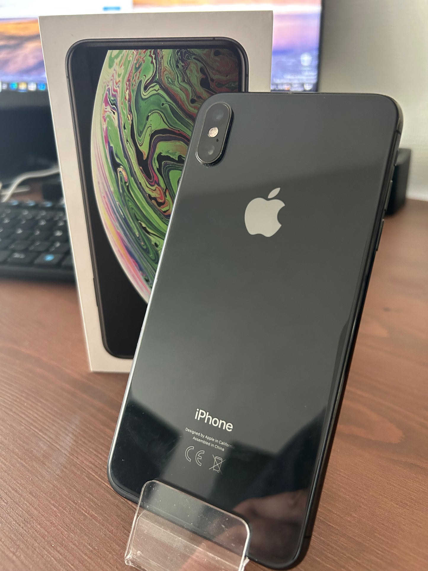 📱 iPhone XS Max 256 Go Gris Sidéral – État Impeccable, Batterie Neuve 100 %, Boîte d’origine + Câble – Sans Chargeur