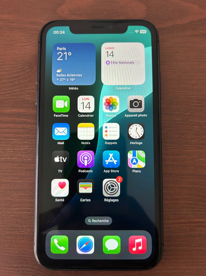 Apple iPhone 11 Noir 128 Go – Batterie neuve 100% – État impeccable – Avec boîte d’origine – Débloqué