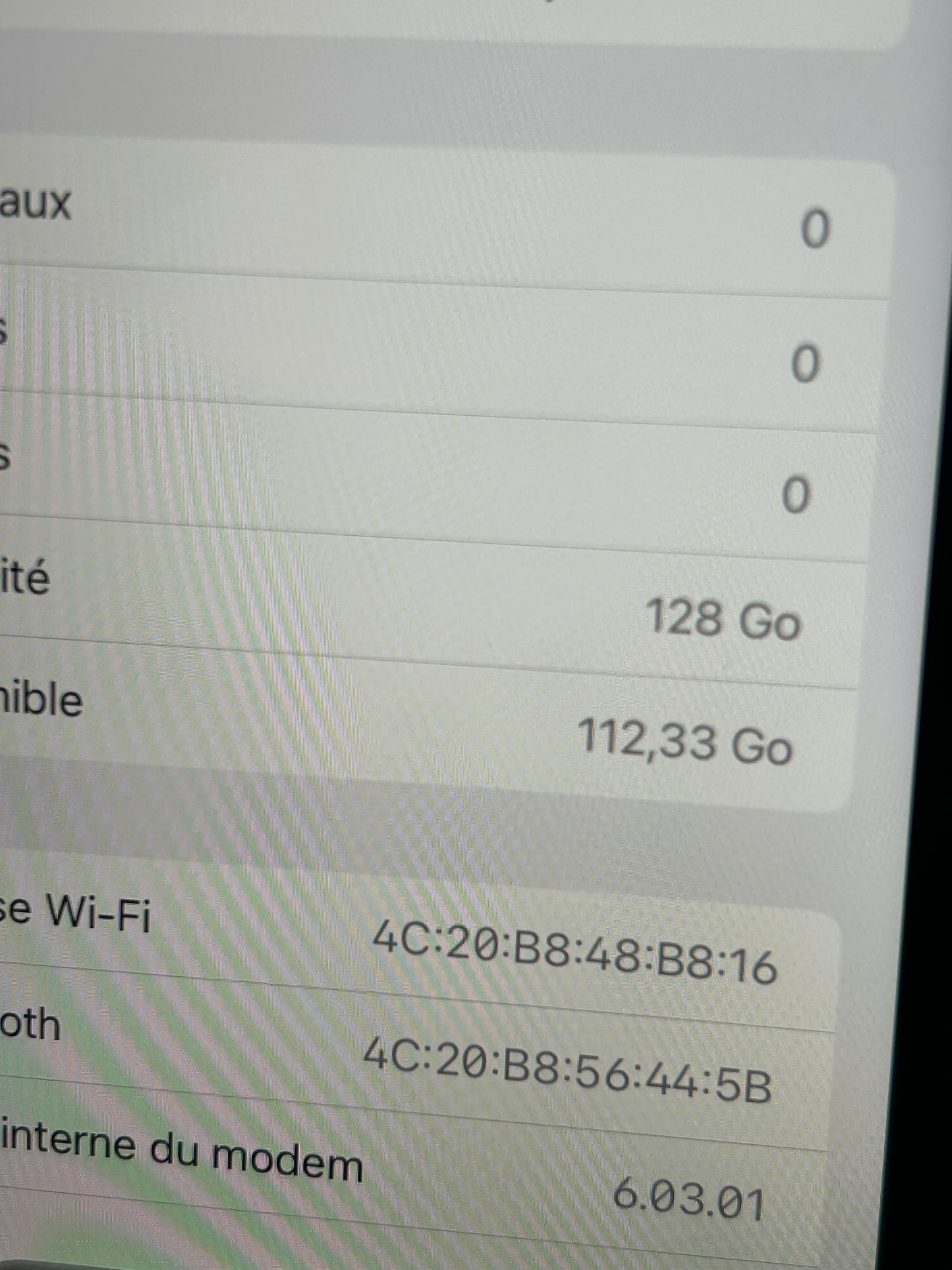 📱 iPhone 11 Rouge 128 Go - Batterie Neuve 100% - Très Bon État - Débloqué - Sans Boîte Ni Chargeur