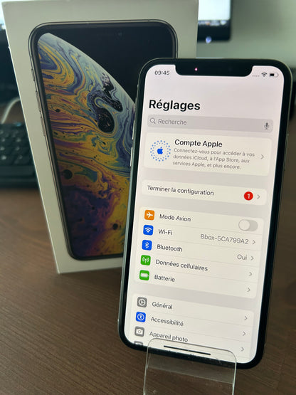 Apple iPhone XS Argent 256 Go – État impeccable, Batterie neuve 100 %, Écran sans rayures – Avec boîte d'origine (Sans chargeur)