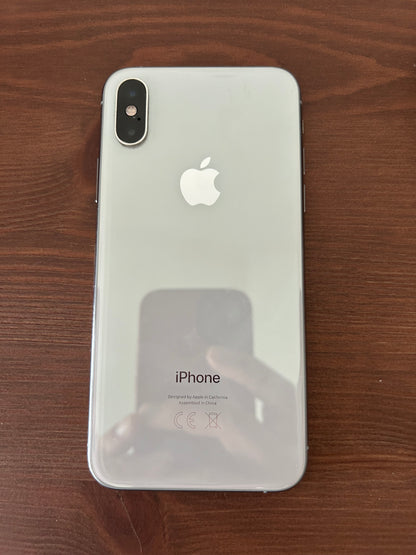 Apple iPhone XS Argent 256 Go – État impeccable, Batterie neuve 100 %, Écran sans rayures – Avec boîte d'origine (Sans chargeur)