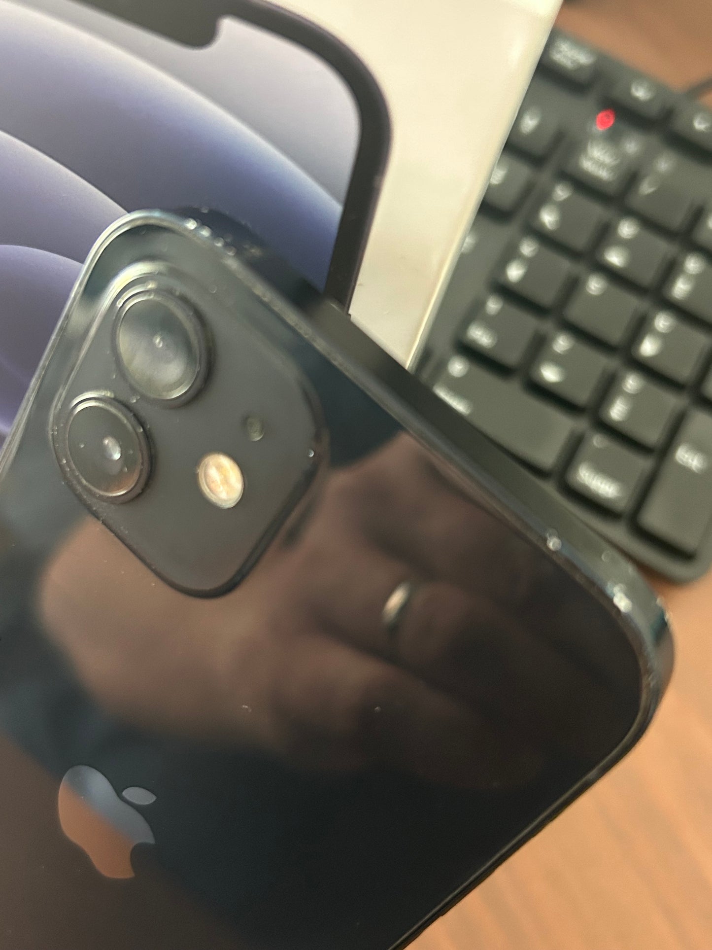 iPhone 12 Noir 128 Go – Bon État |