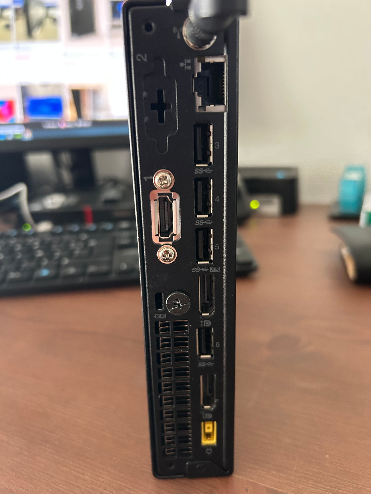 💻 PC Lenovo ThinkCentre M900 – Mini Tour i3 3.20Ghz-8 Go-128 go ssd+500 go hdd rapide et Fiable