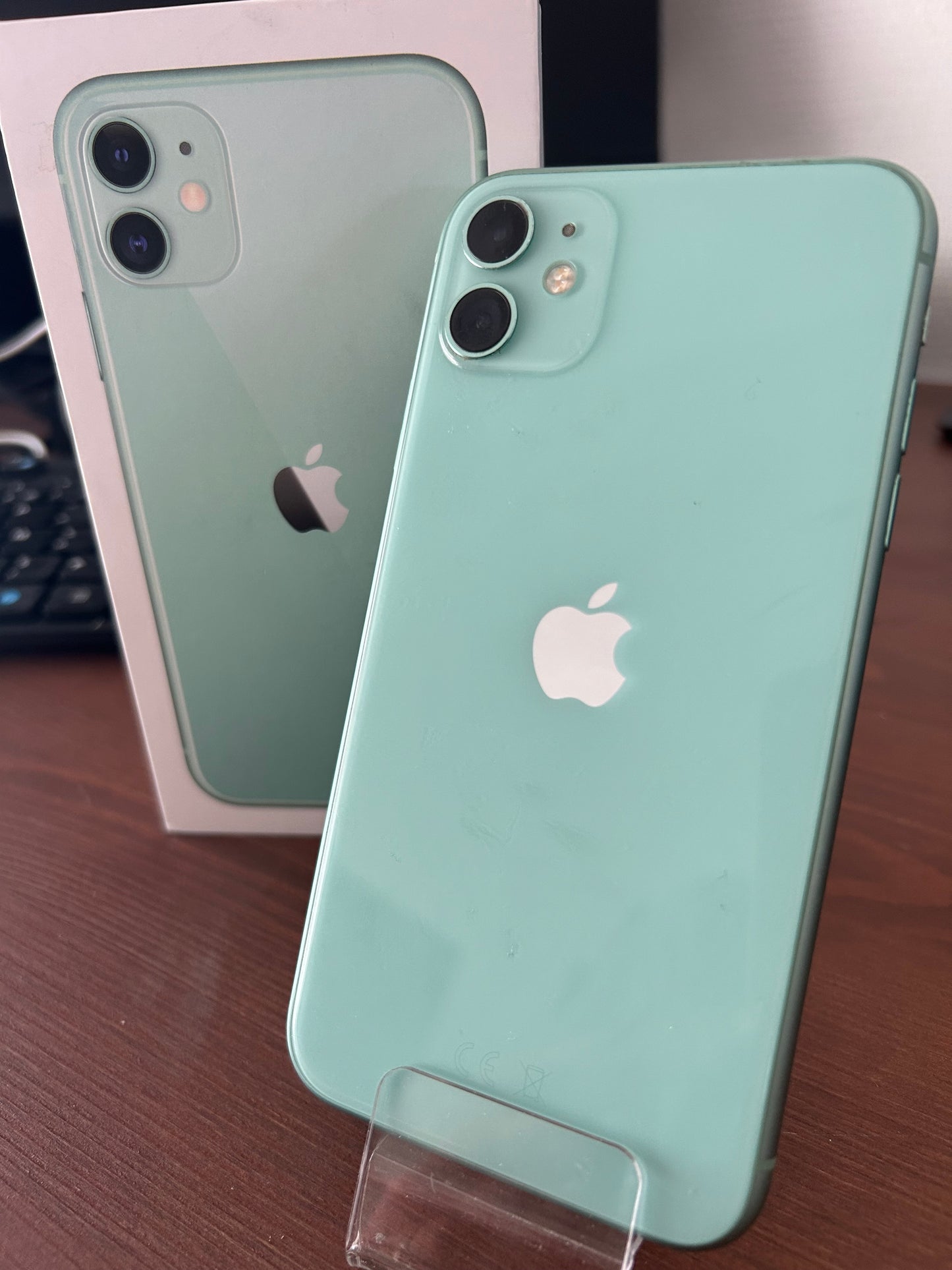 📱 iPhone 11 Vert – 128 Go – Très Bon État-Batterie neuve