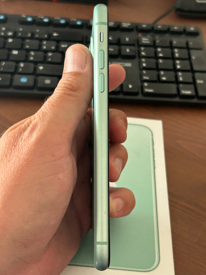 📱 iPhone 11 Vert – 128 Go – Très Bon État-Batterie neuve