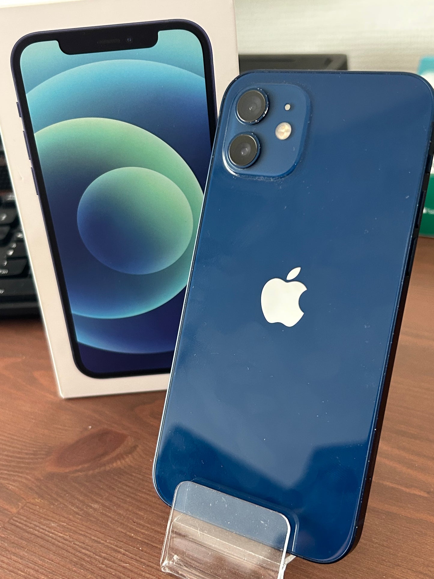 📱 iPhone 12 Bleu – 128 Go – Très Bon État