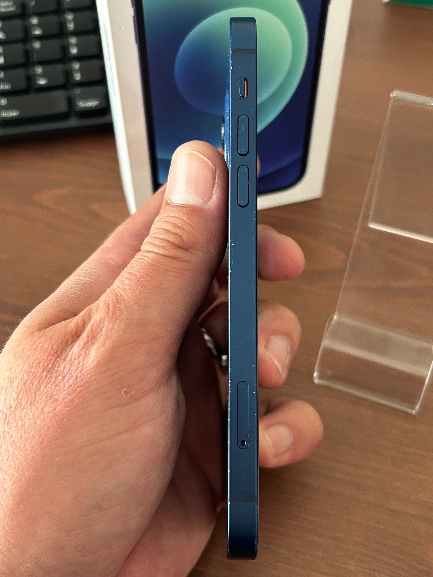 📱 iPhone 12 Bleu – 128 Go – Très Bon État