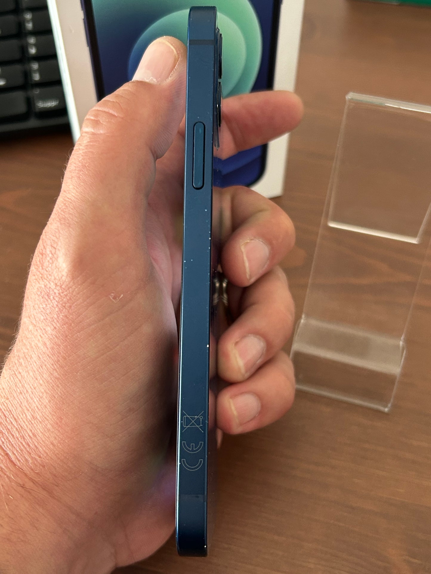 📱 iPhone 12 Bleu – 128 Go – Très Bon État