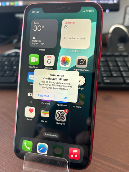 iPhone 11 rouge  128 Go – État Correct, Débloqué, iCloud Supprimé, Batterie 100 %