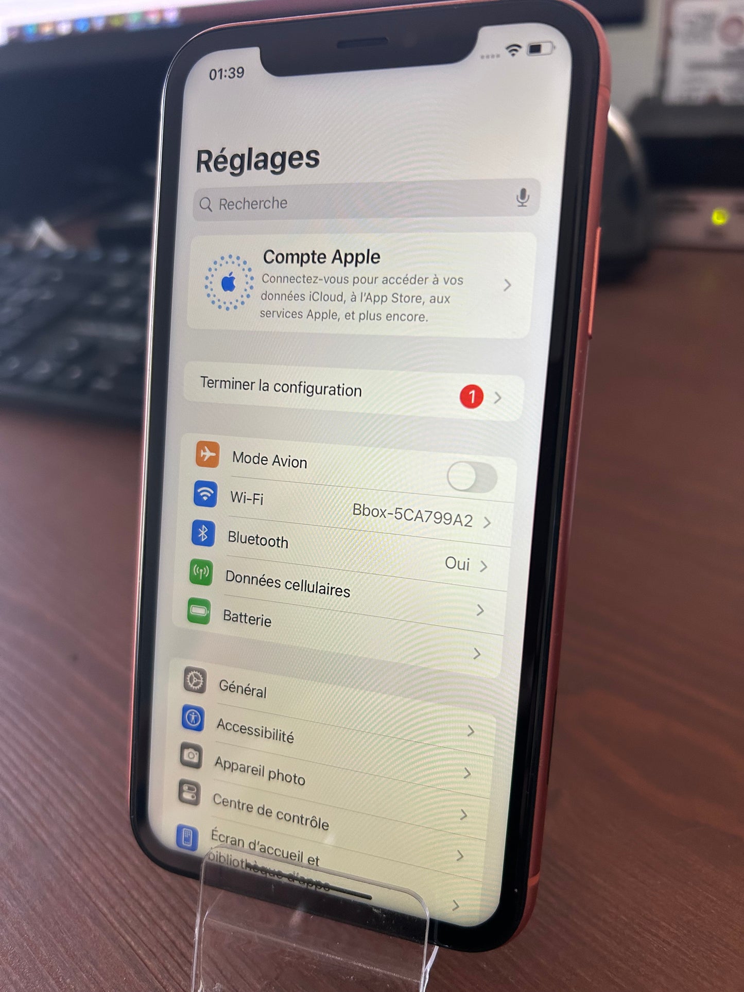 iPhone XR Corail 128 Go – Bon état, 100 % fonctionnel