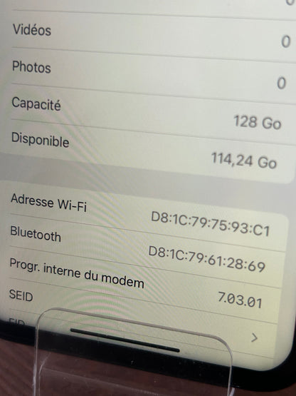 iPhone XR Corail 128 Go – Bon état, 100 % fonctionnel