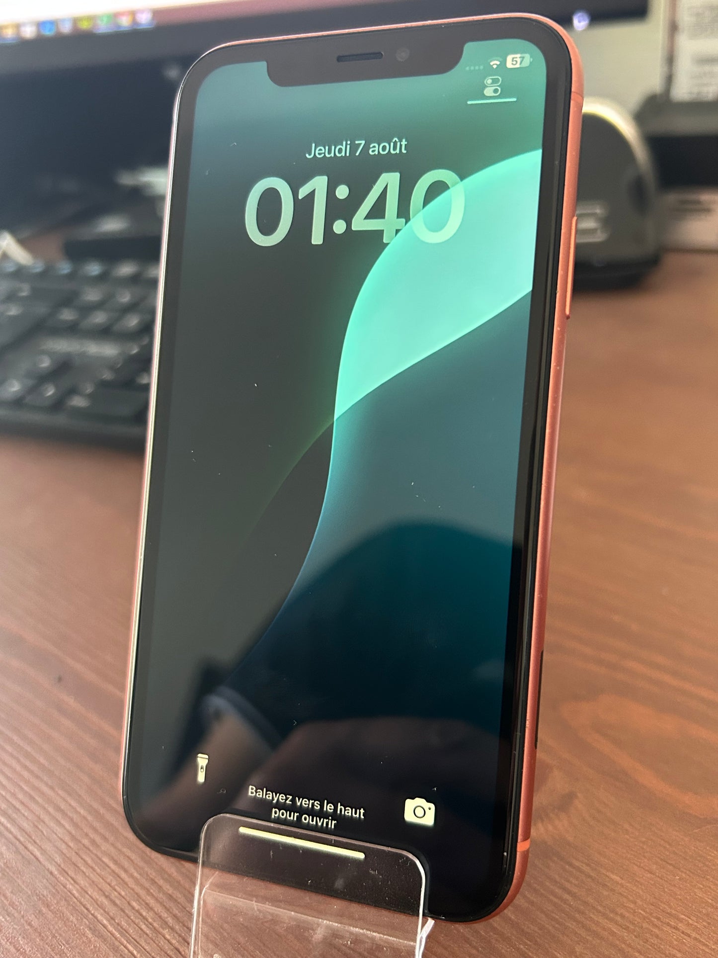 iPhone XR Corail 128 Go – Bon état, 100 % fonctionnel