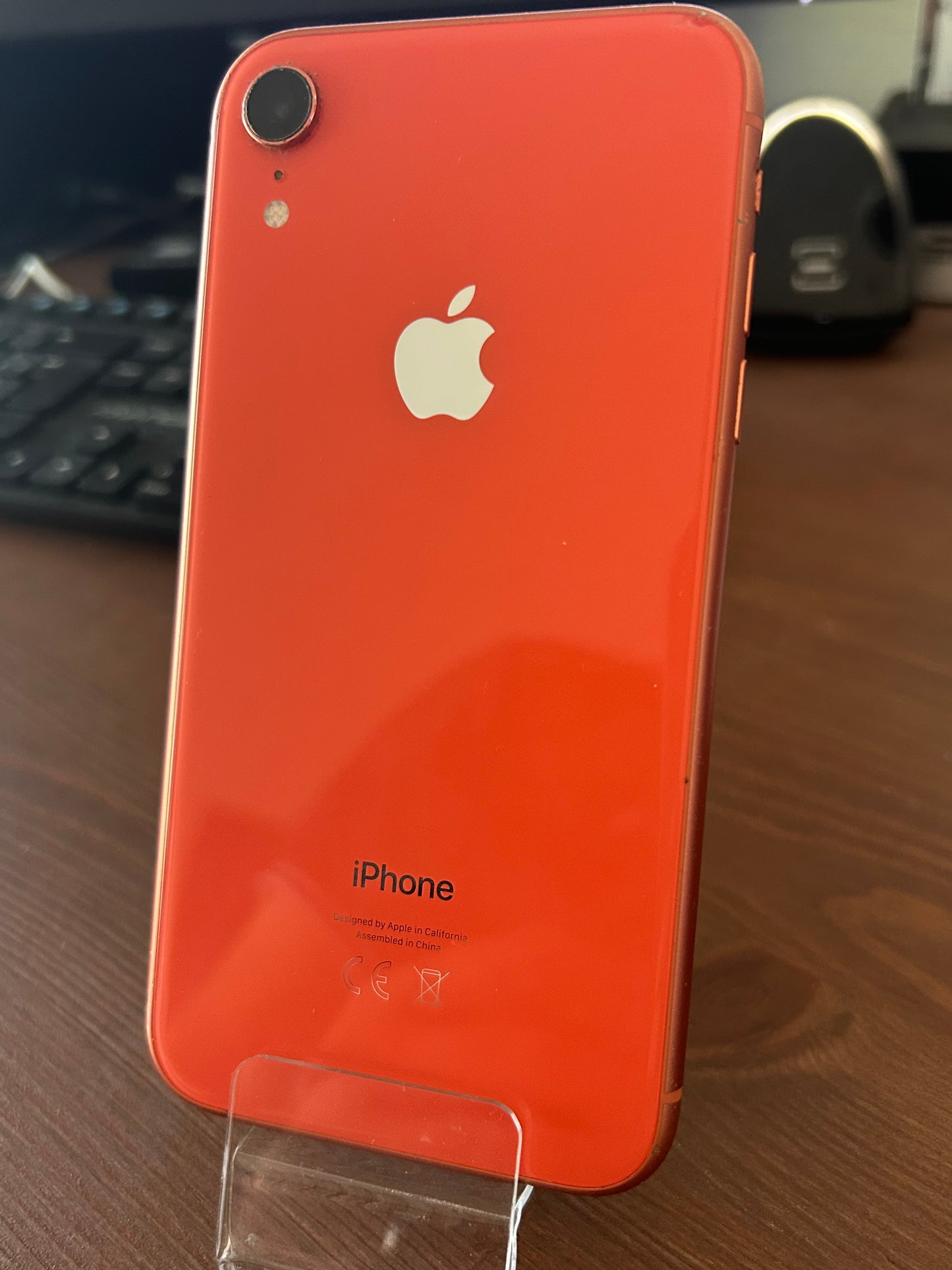 iPhone XR Corail 128 Go – Bon état, 100 % fonctionnel