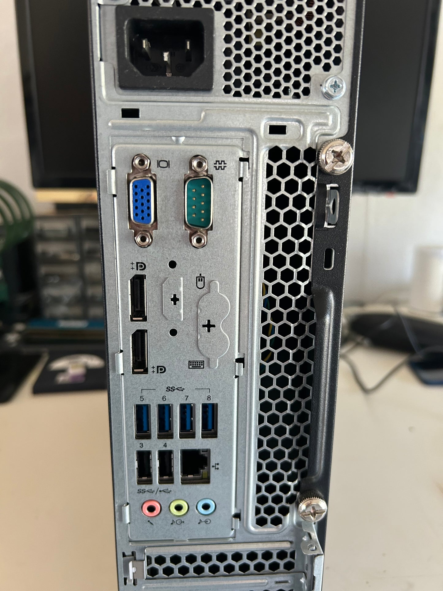 Lenovo M10FX-S19H00 | PC Bureau Intel Core i5 6e Gen | 8 Go RAM | 512 Go SSD | Windows 11 Pro | Parfait État
