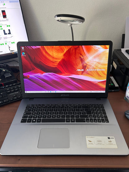 💻 PC Portable ASUS R702UV-BX071T – Puissance et grand écran 17 pouces