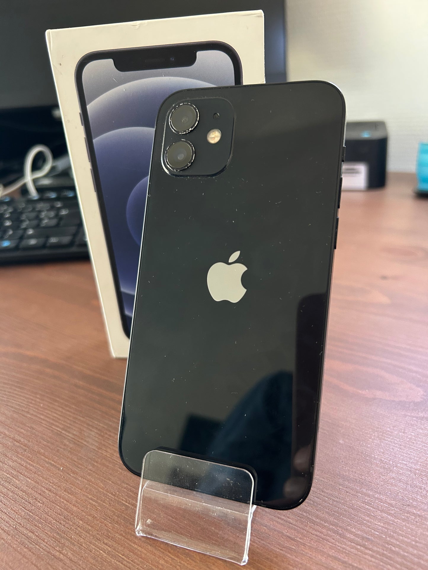 iPhone 12 Noir 128 Go – Très Bon État | Batterie Neuve, Débloqué Tout Opérateur