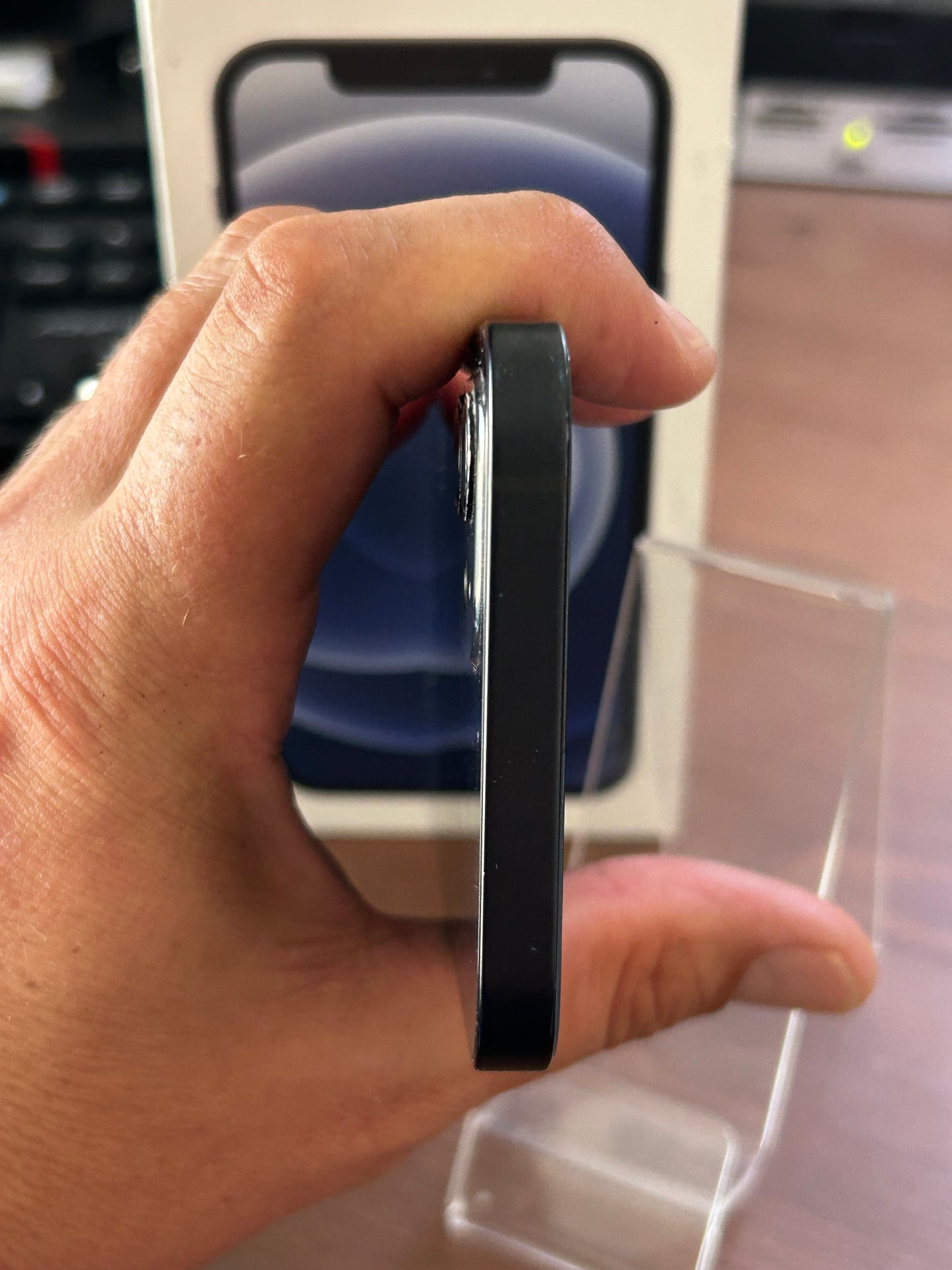 iPhone 12 Noir 128 Go – Très Bon État | Batterie Neuve, Débloqué Tout Opérateur