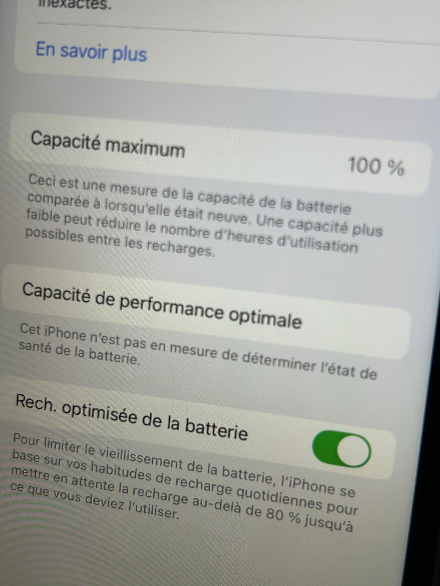 iPhone XR Blanc 128 Go – Très bon état, 100 % fonctionnel
