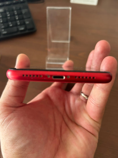 iPhone 11 Rouge (PRODUCT)RED – Très Bon État, Débloqué, Batterie 100 %, iCloud Supprimé