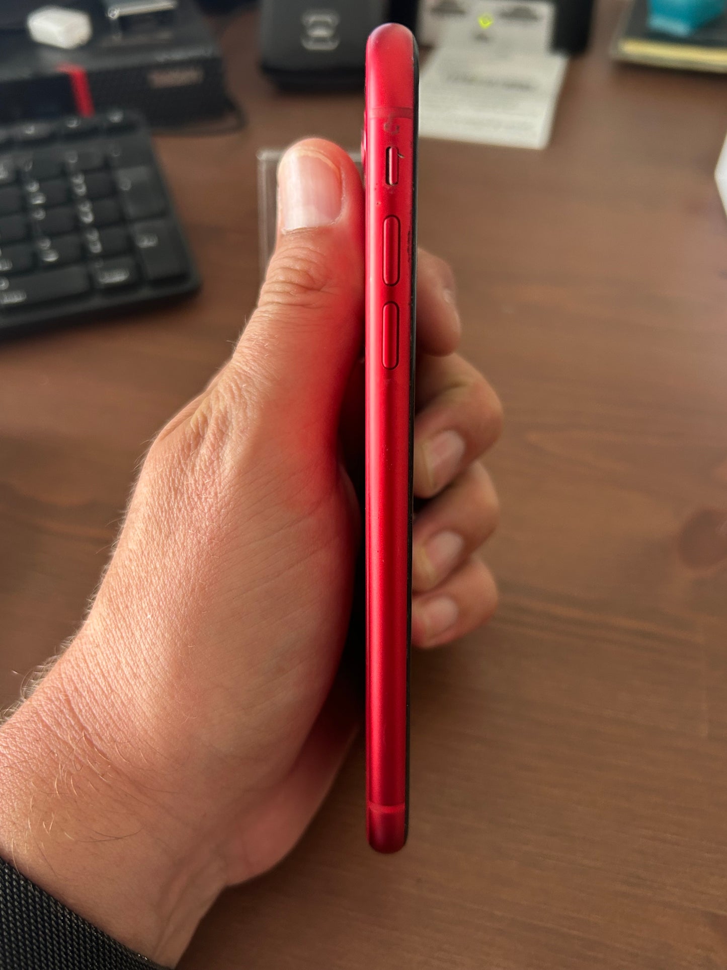 iPhone 11 Rouge (PRODUCT)RED – Très Bon État, Débloqué, Batterie 100 %, iCloud Supprimé
