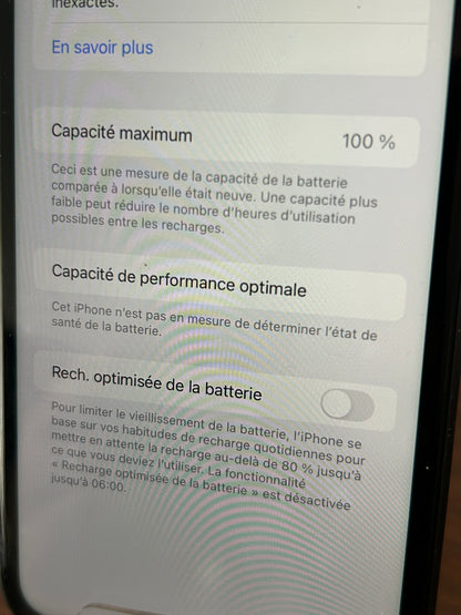 iPhone 11 Noir 128 Go – État Correct, Débloqué, Batterie 100 %, iCloud Supprimé