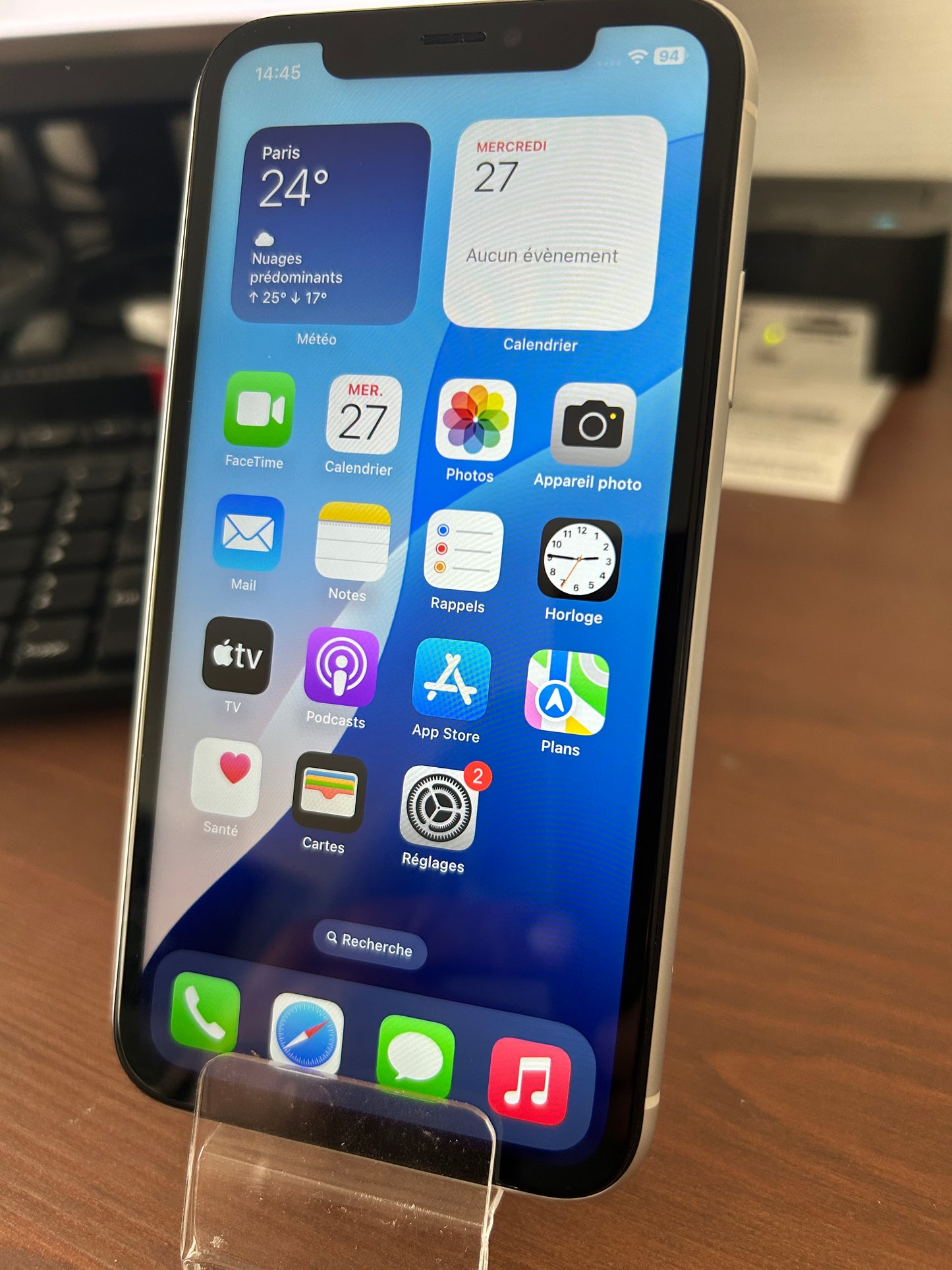iPhone XR Blanc 64 Go – Très Bon État, Débloqué, Batterie 100 %, iCloud Supprimé