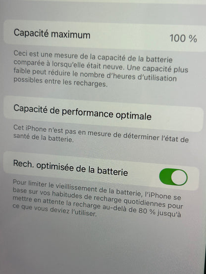 iPhone 11 Rouge 128 Go – Très Bon État, Débloqué, Batterie 100 %, Boîte d’Origine