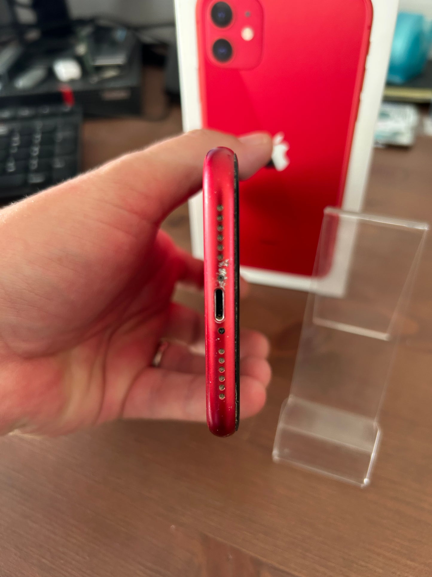 iPhone 11 Rouge 128 Go – Très Bon État, Débloqué, Batterie 100 %, Boîte d’Origine