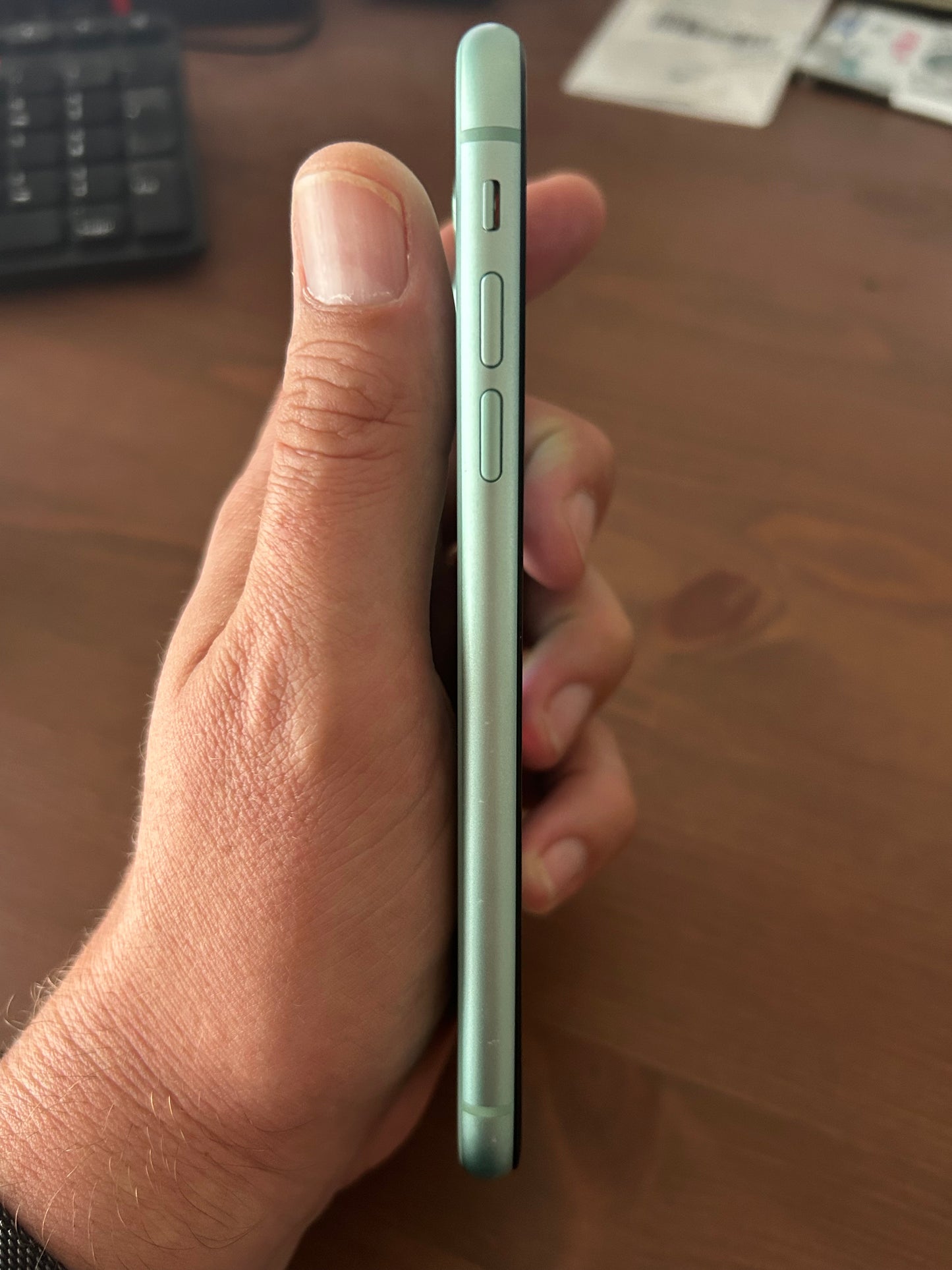 iPhone Vert 128 Go – Très Bon État | Batterie Neuve, Débloqué Tout Opérateur, Câble Inclus