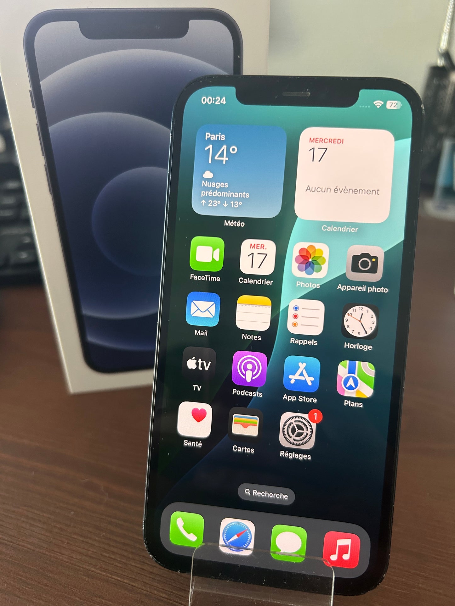 iPhone 12 Noir 128 Go – Bon État, Batterie Neuve, Débloqué, Boîte d’Origine Fournie