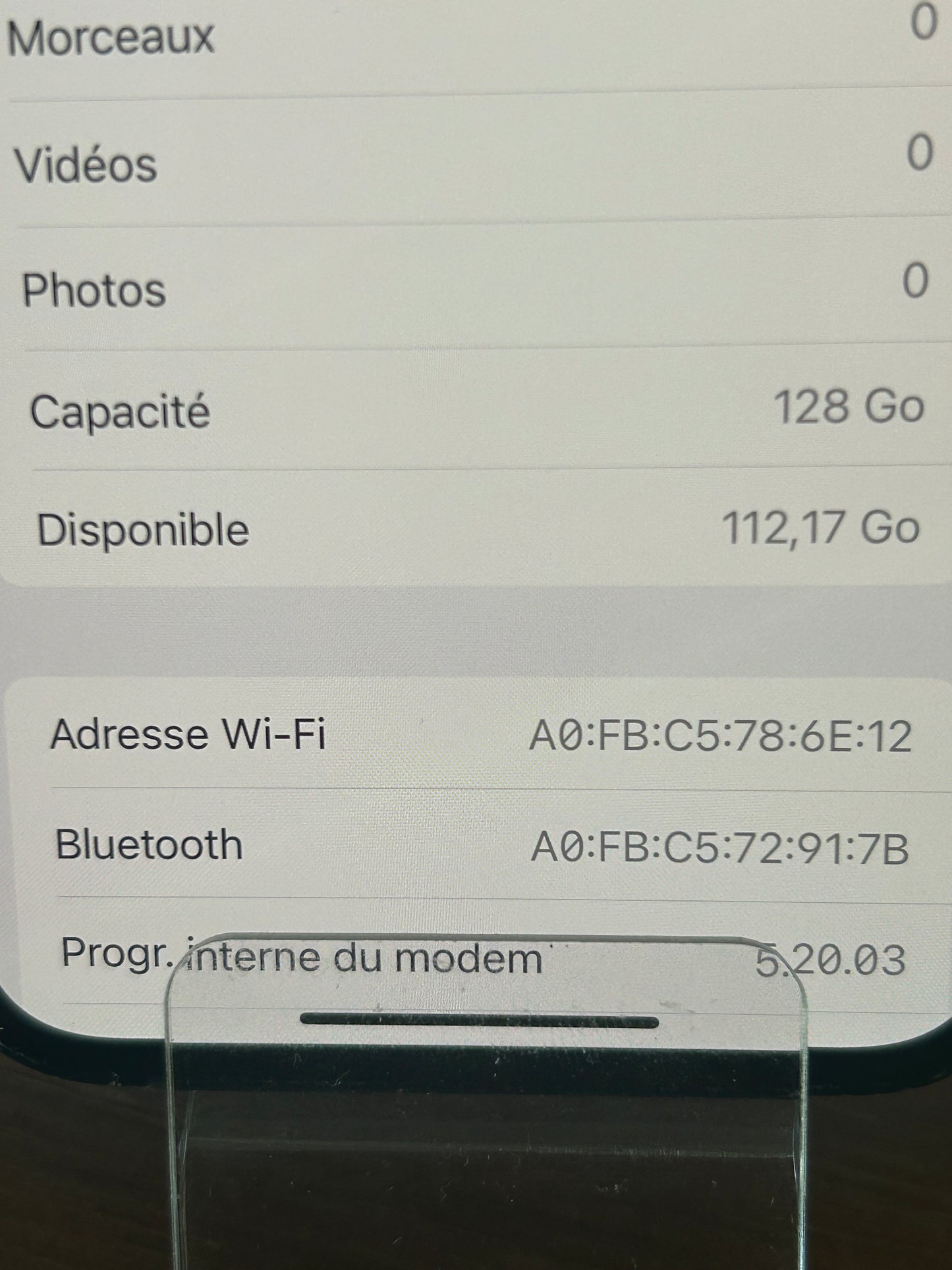 iPhone 12 Noir 128 Go – Bon État, Batterie Neuve, Débloqué, Boîte d’Origine Fournie