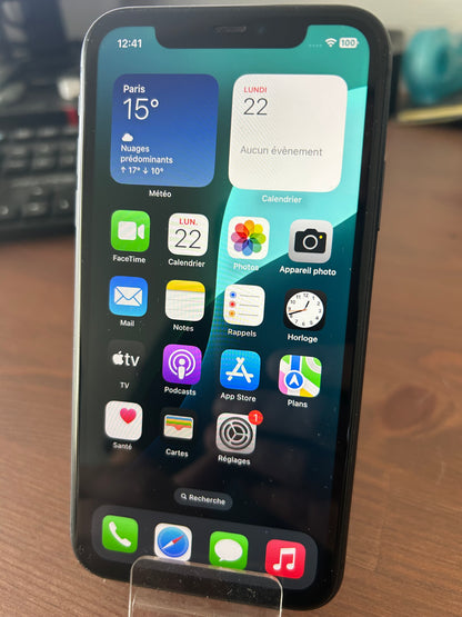 iPhone 11 Noir 128 Go – Très Bon État, Batterie Neuve, Débloqué, iCloud Supprimé