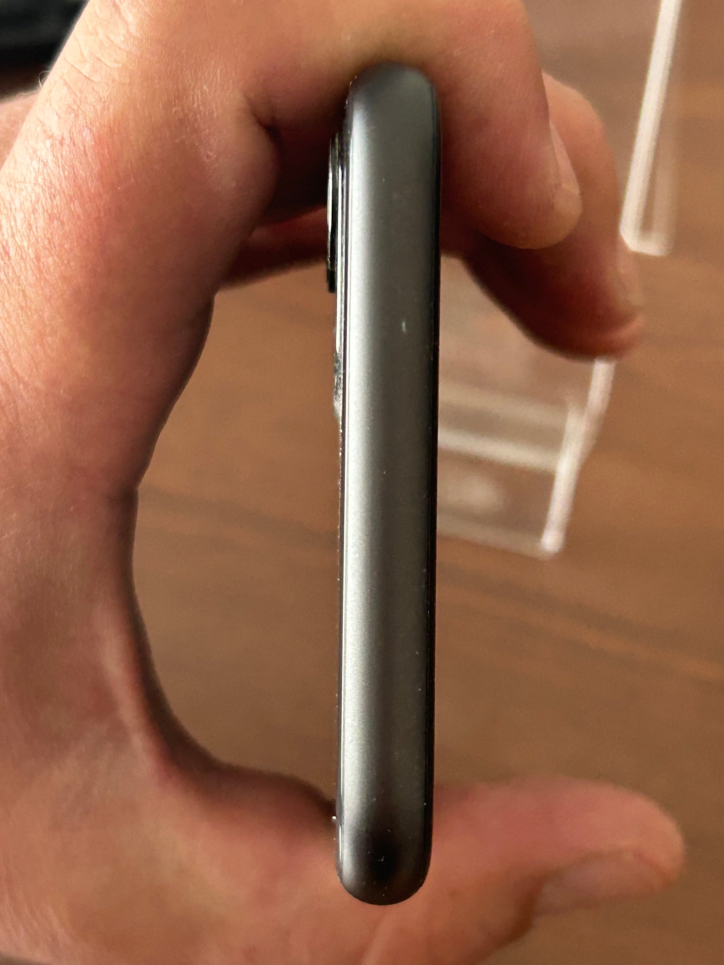 iPhone 11 Noir 128 Go – Très Bon État, Batterie Neuve, Débloqué, iCloud Supprimé
