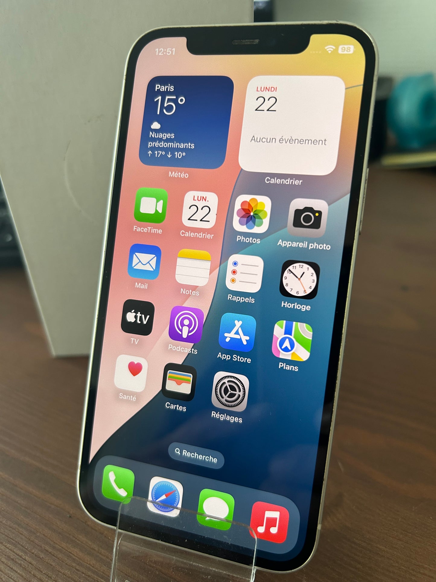 iPhone 12 Blanc 128 Go – Très Bon État, Batterie Neuve, Débloqué, iCloud Supprimé