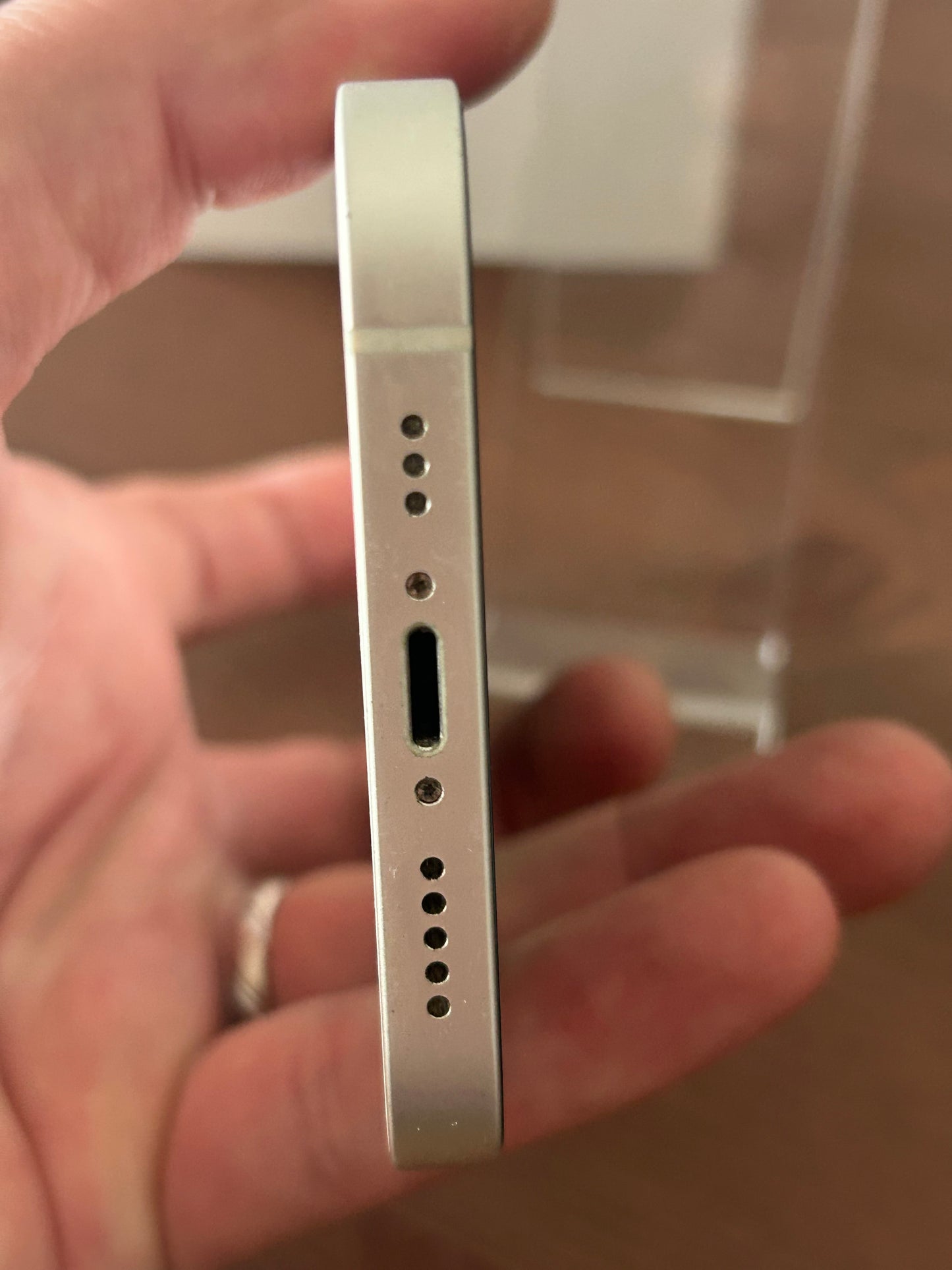 iPhone 12 Blanc 128 Go – Très Bon État, Batterie Neuve, Débloqué, iCloud Supprimé