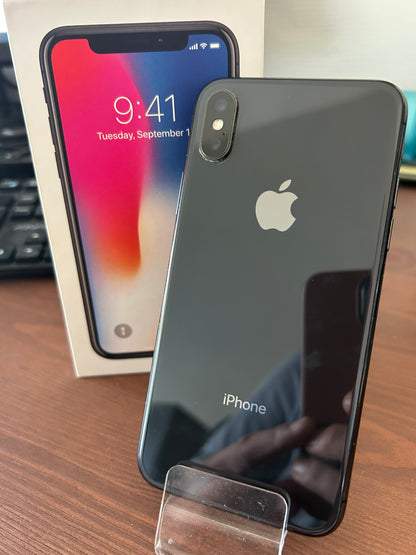 📱 iPhone X Gris Sidéral – 256 Go – Très Bon État Général