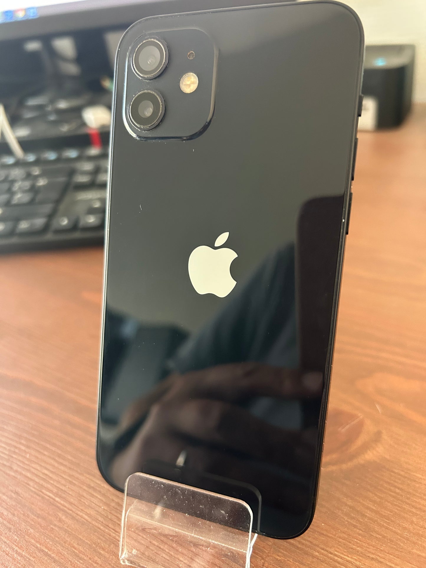 iPhone 12 Noir 128 Go – Très Bon État | Écran Neuf, Batterie Neuve, Débloqué Tout Opérateur