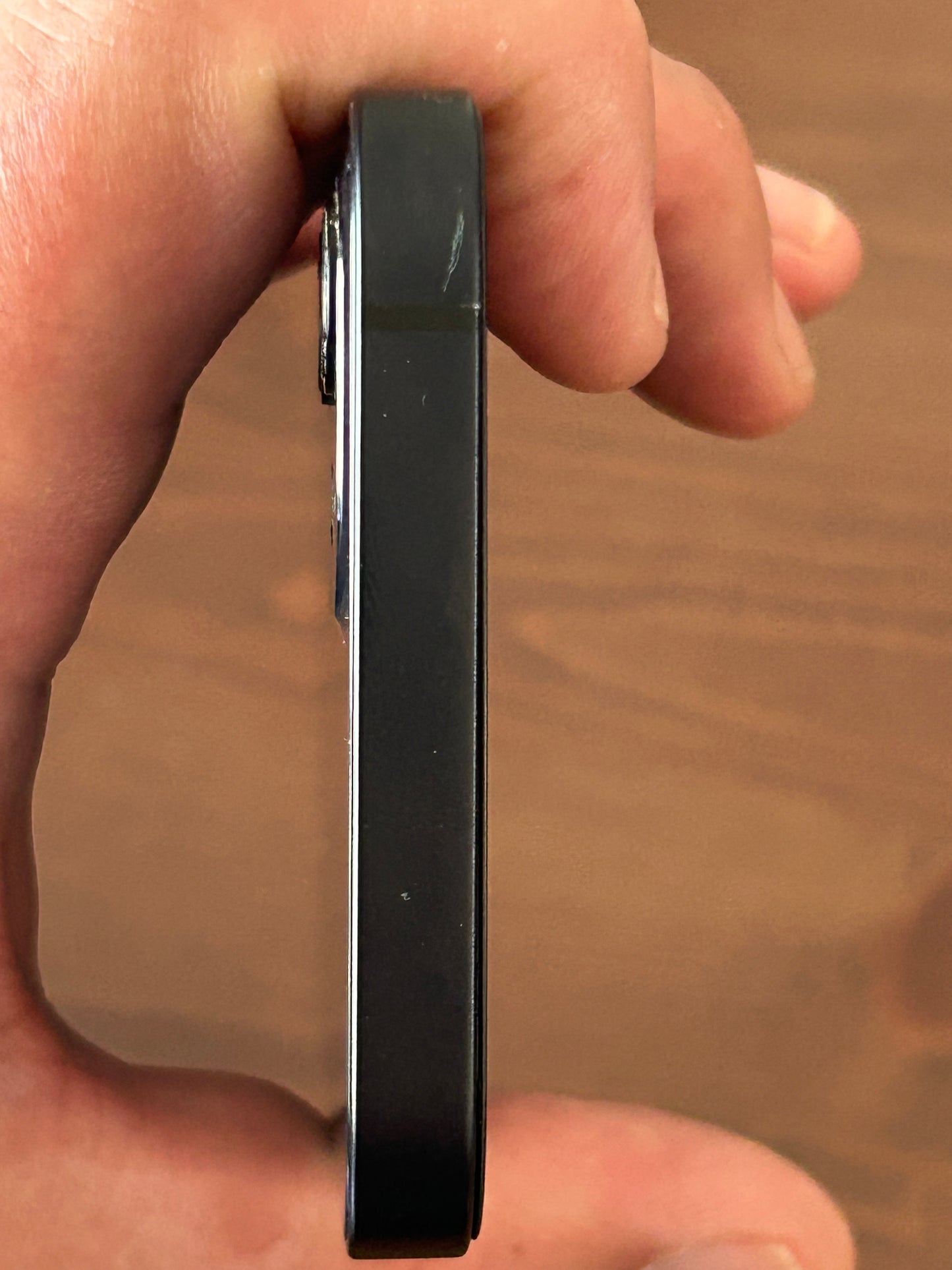 iPhone 12 Noir 128 Go – Très Bon État | Écran Neuf, Batterie Neuve, Débloqué Tout Opérateur