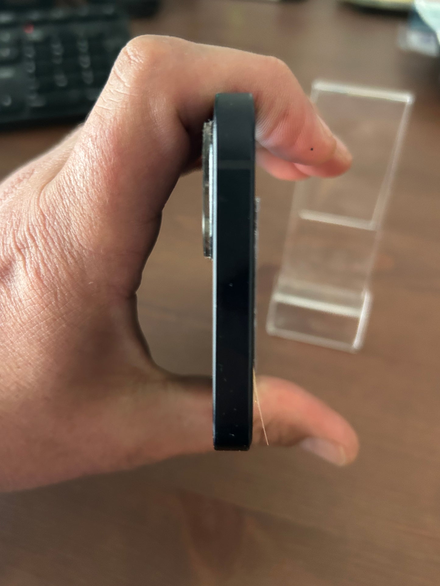 📱 iPhone 12 Noir – 128 Go – Très Bon État Général