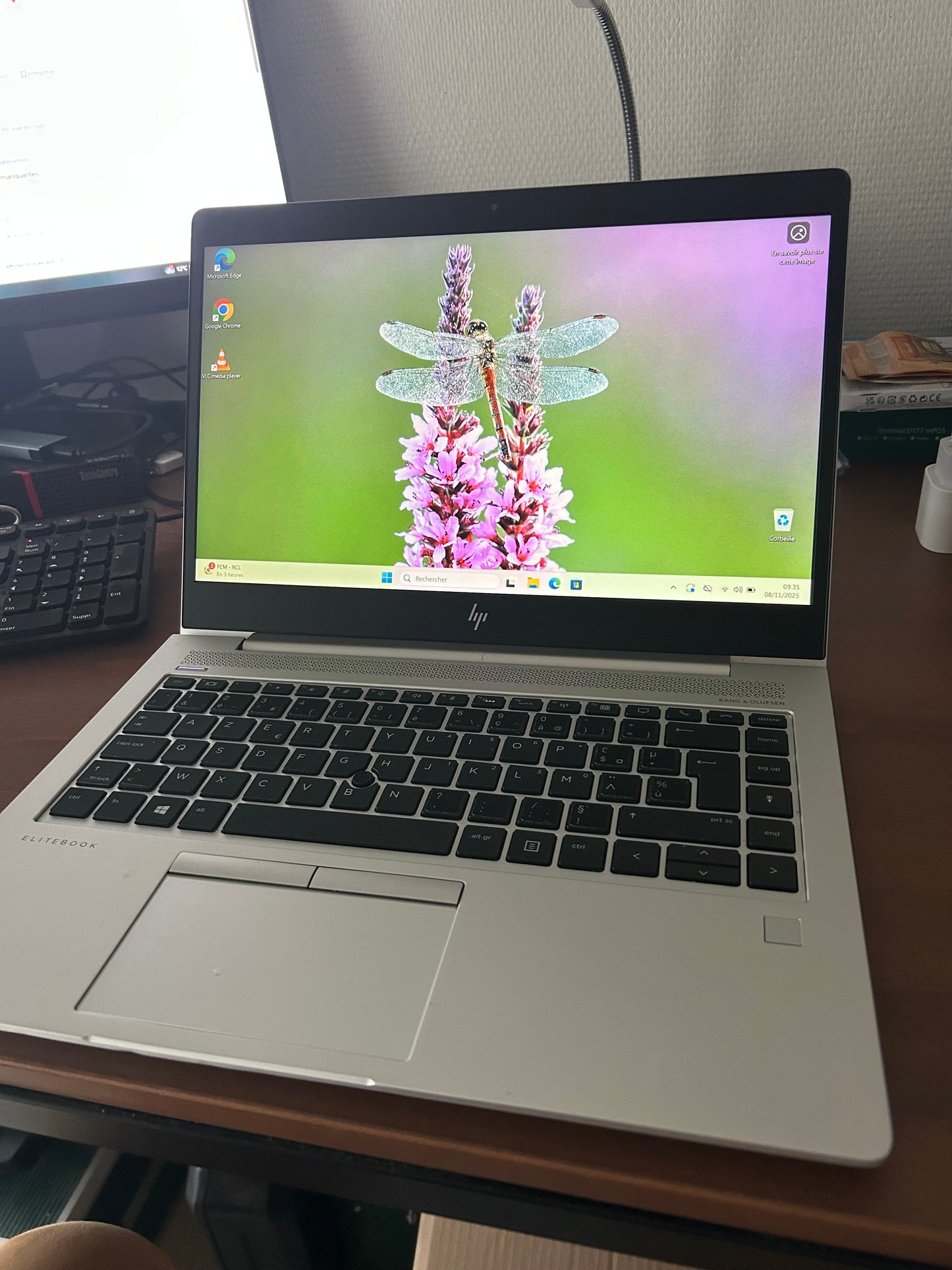 HP EliteBook 745 G6 – Ryzen 3 Pro 3300U / 8 Go RAM / 256 Go SSD / Radeon Vega 6 / Windows 11 Pro – Très bon état