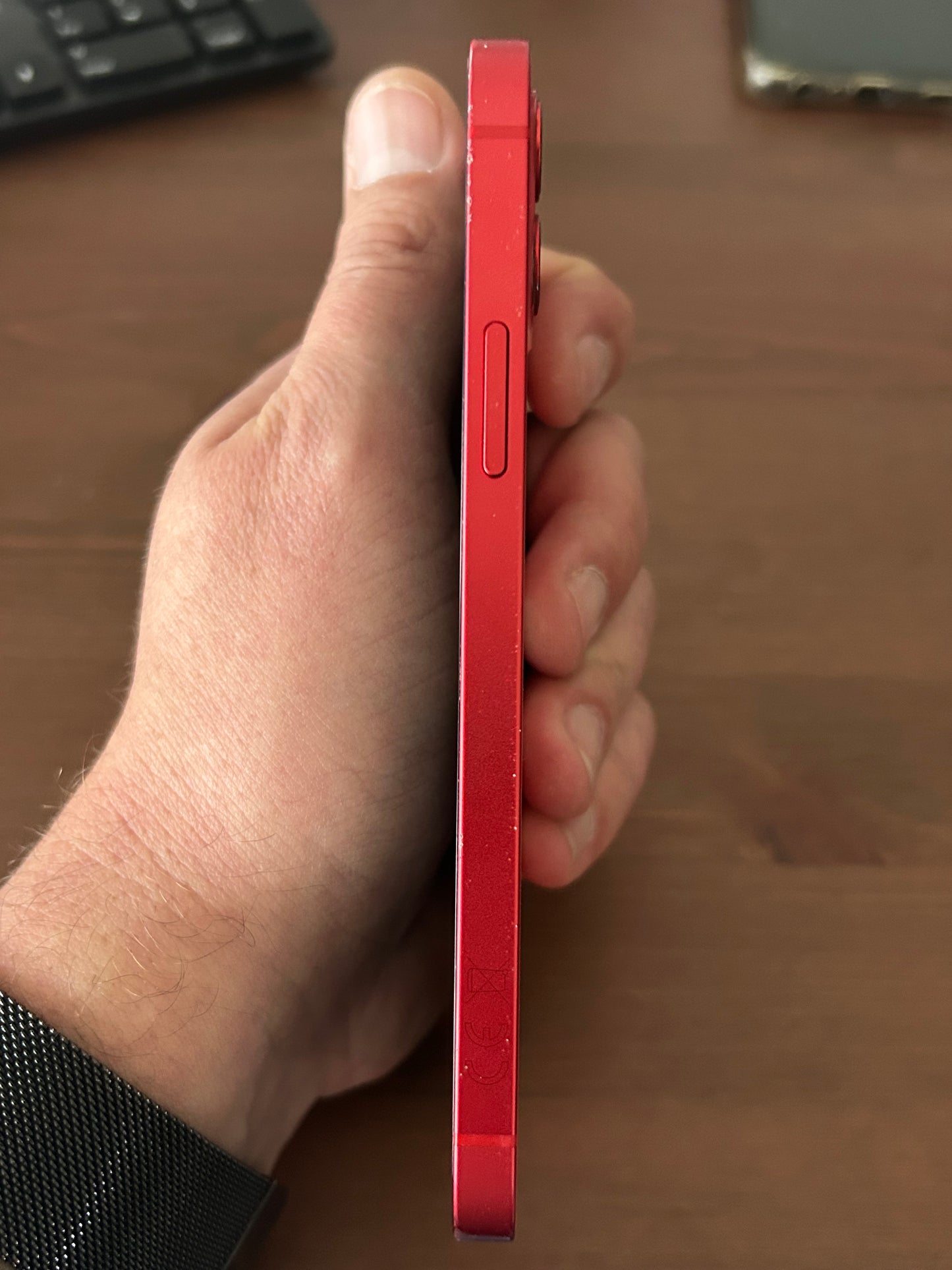 📱 iPhone 12 Rouge (Product RED) – Très Bon État Général