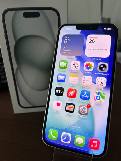 iPhone 13 Rose 128 Go – Très bon état, batterie neuve, débloqué tout opérateur**